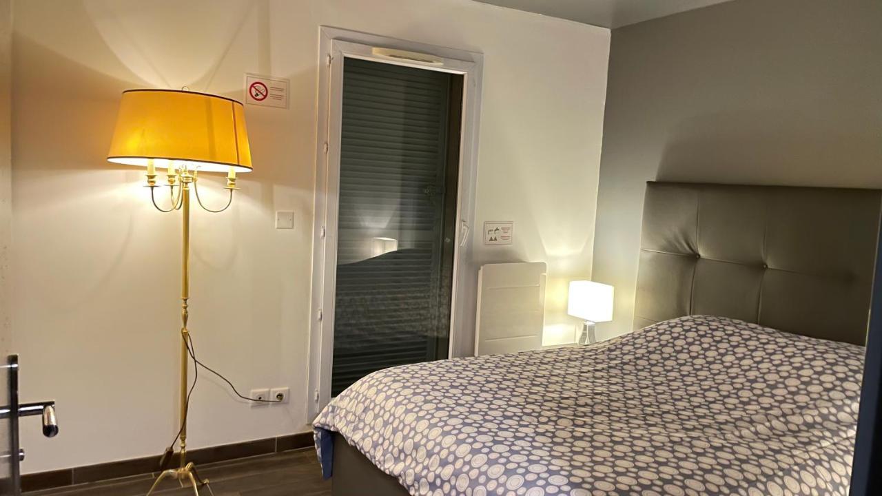 Les Clos De Ursulines Montargis Esterno foto